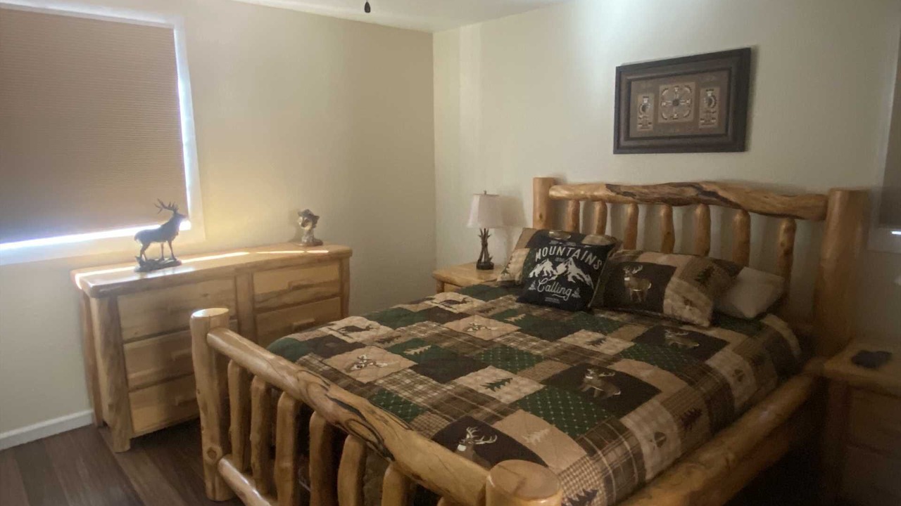 Photo of Bedroom in Lake City