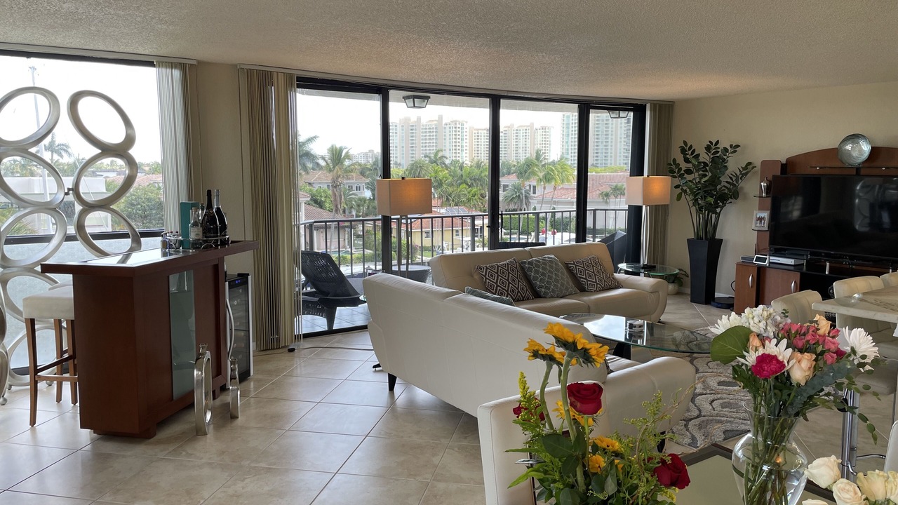 Photo of Livingroom in Boca Raton