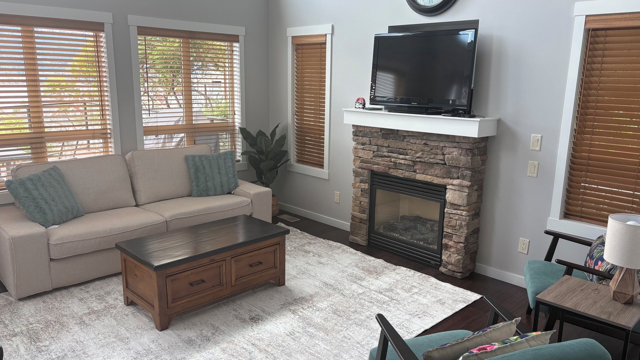 Photo of Livingroom in Central Okanagan