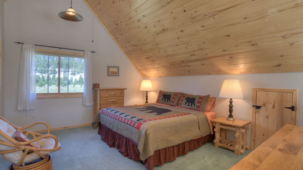 Photo of Bedroom in South Fork