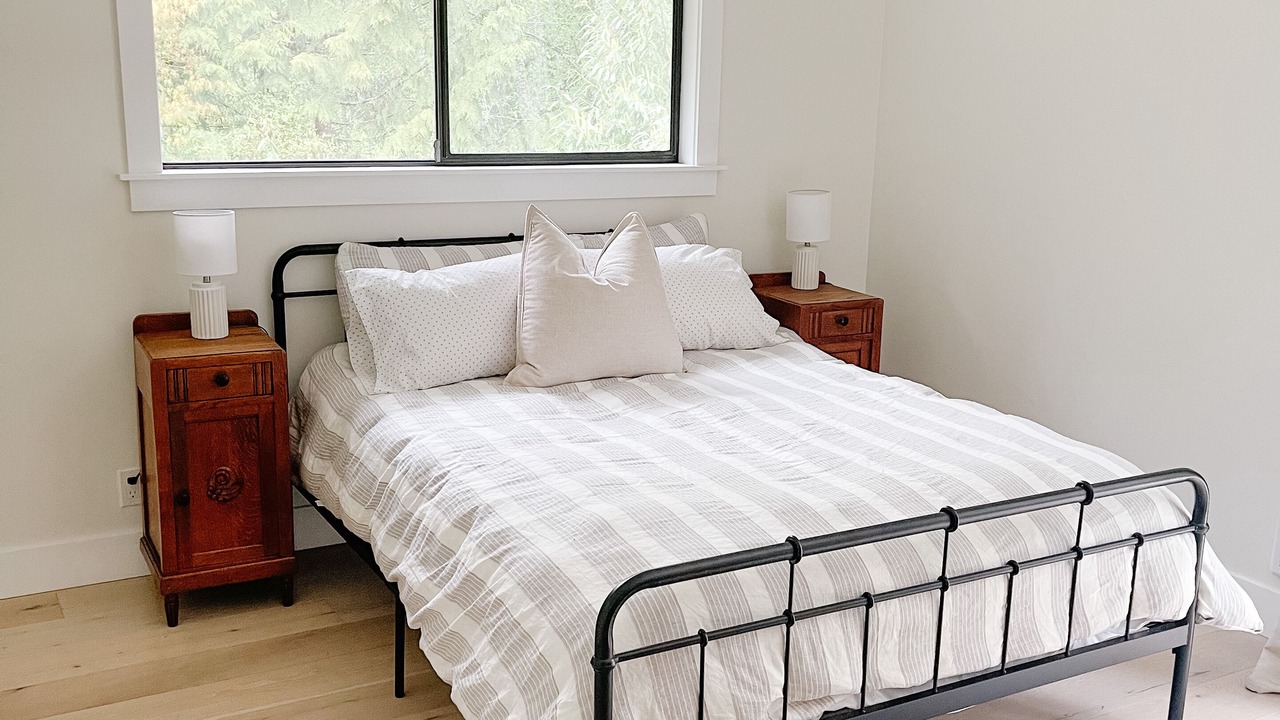 Photo of Bedroom in Shawnigan Lake