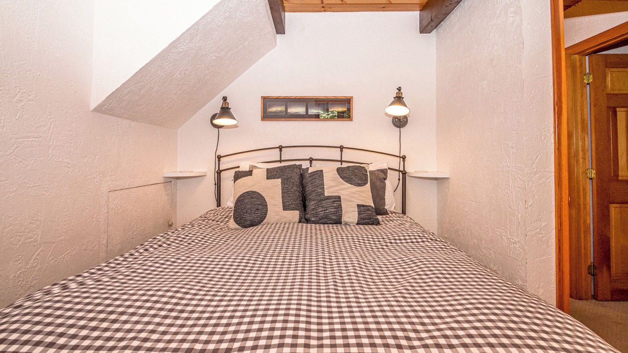 Photo of Bedroom in Jackson