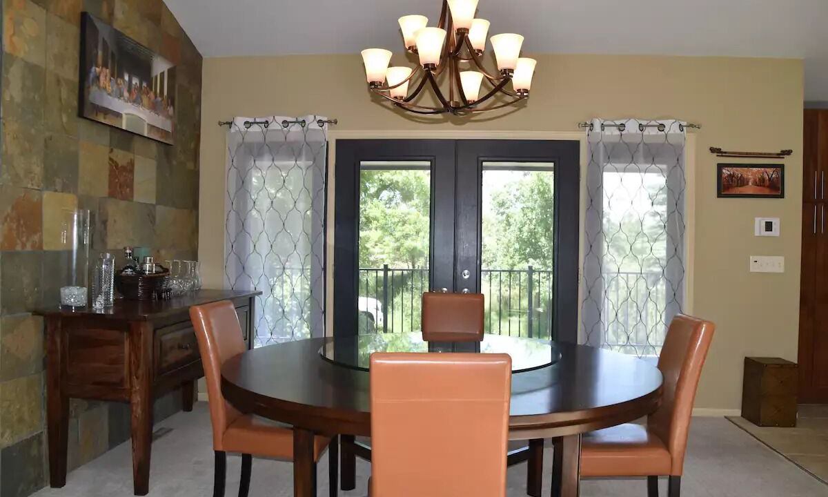 Photo of Bedroom in Avery Park