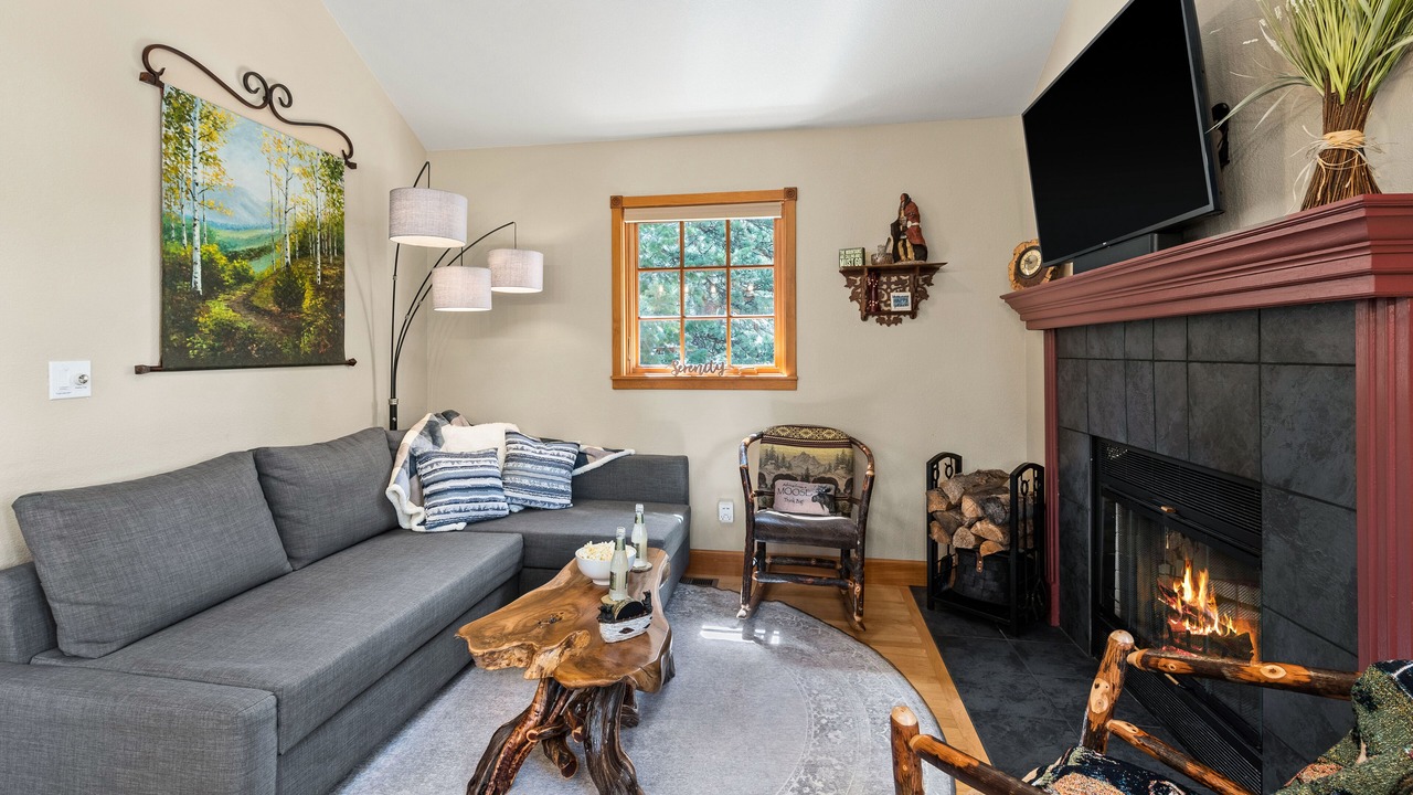 Photo of Livingroom in Estes Park