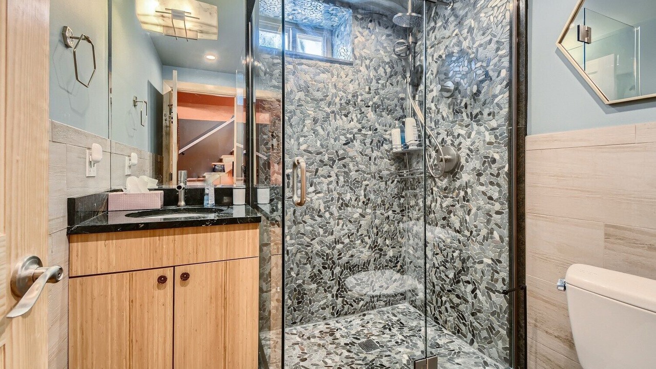 Photo of Bathroom in Platt Park