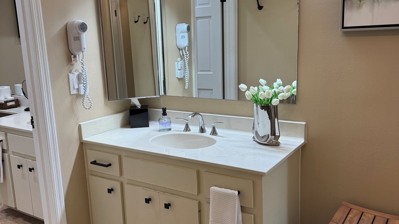 Photo of Bathroom in Hunt Club