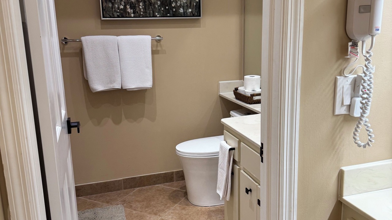 Photo of Bathroom in Hunt Club