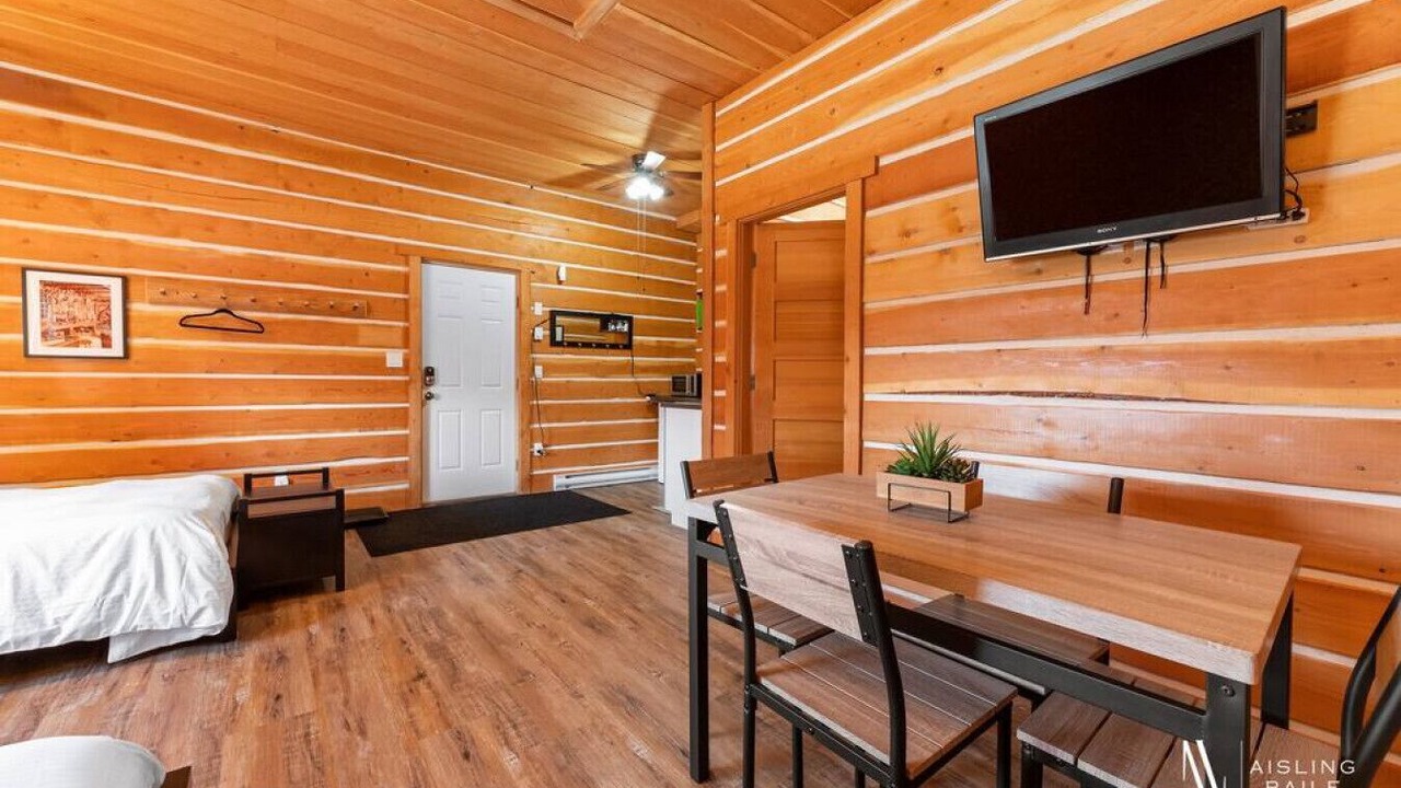 Photo of Bedroom in East Kootenay