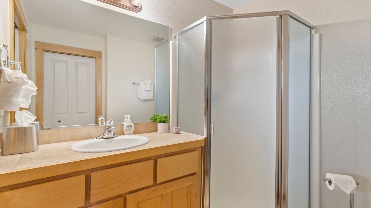 Photo of Bathroom in River Rock