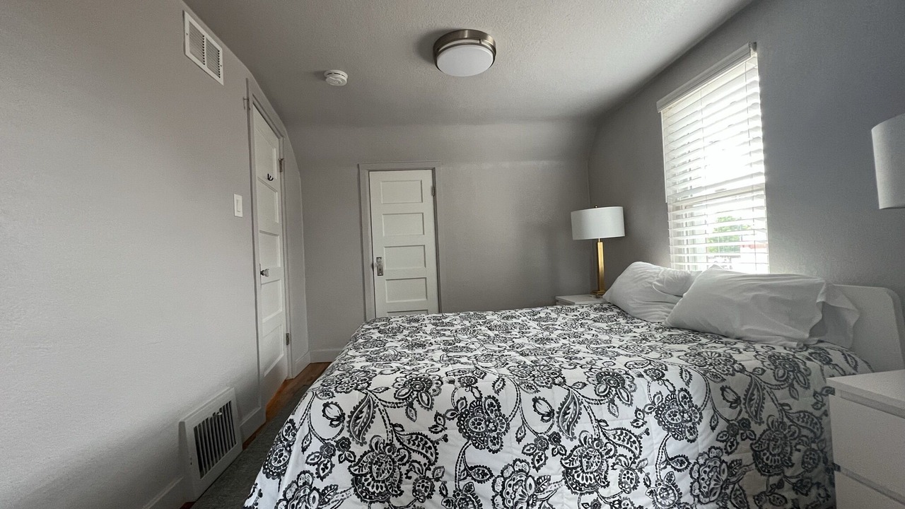 Photo of Bedroom in Speer