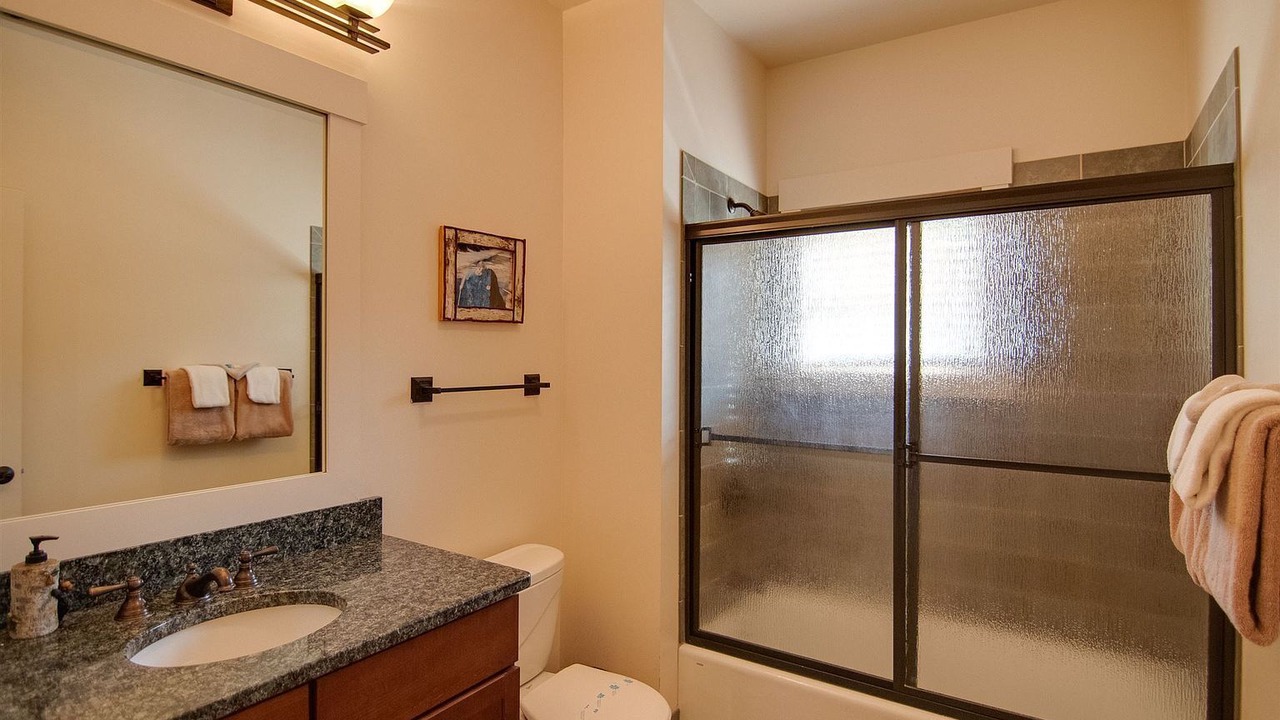 Photo of Bathroom in Lincoln