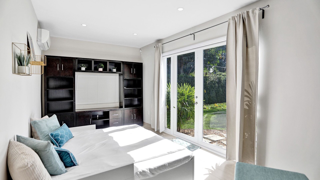 Photo of Bathroom in Coral Way