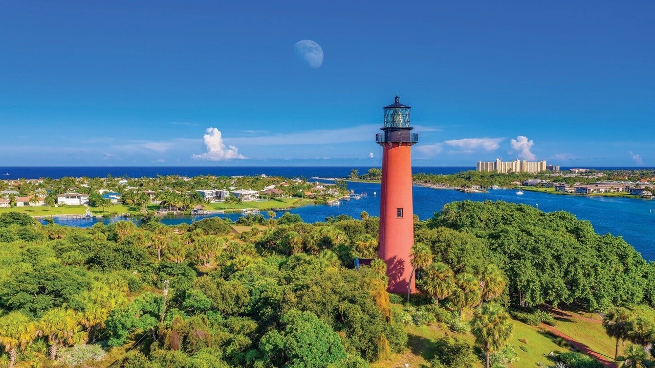 Photo of Others in Jupiter Bay