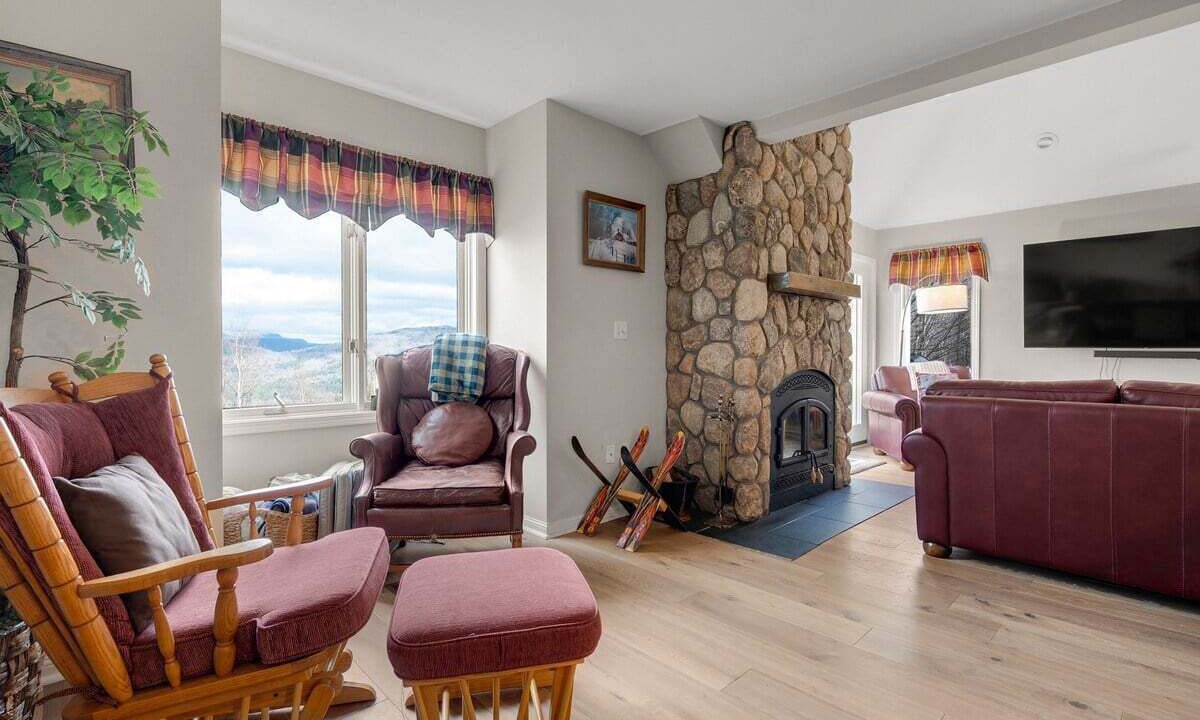 Photo of Livingroom in Sunday River Area