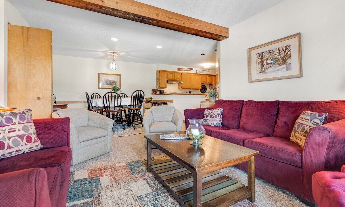 Photo of Livingroom in Sunday River Area