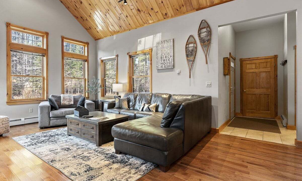 Photo of Livingroom in Bethel