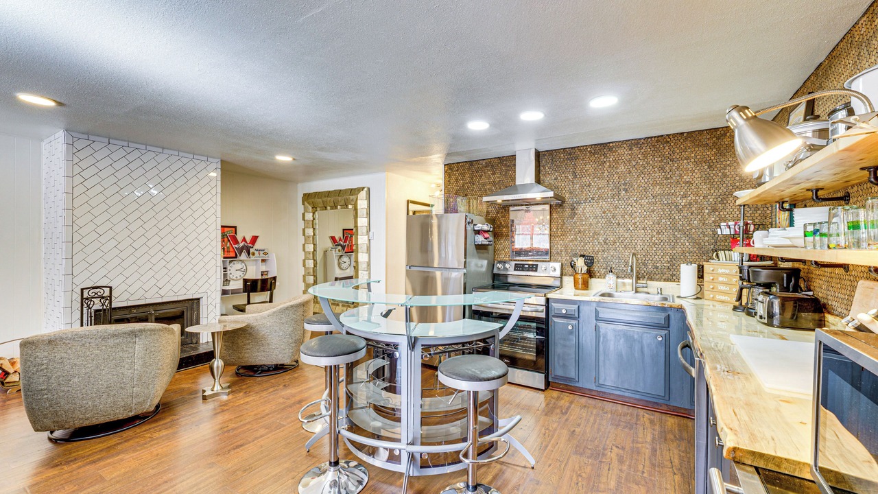 Photo of Livingroom in Red River