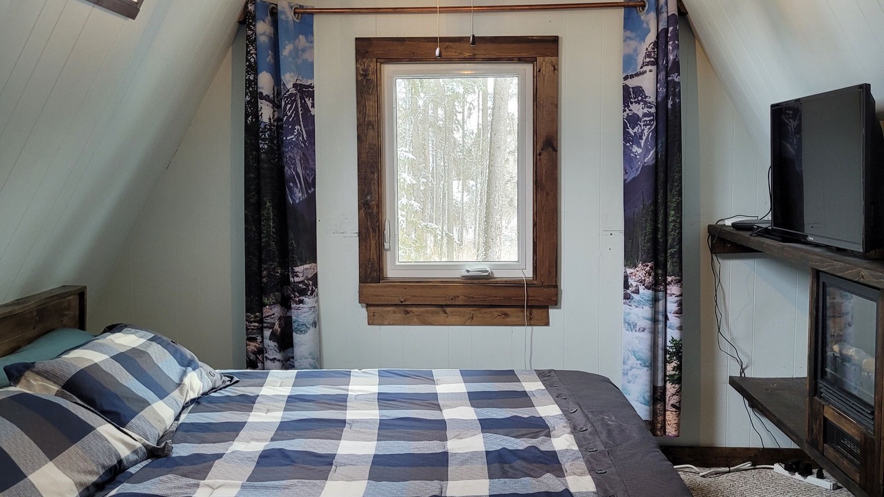 Photo of Bedroom in Division No. 8
