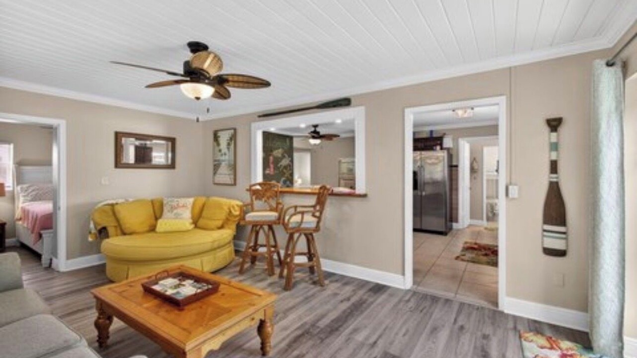 Photo of Livingroom in Juno Beach