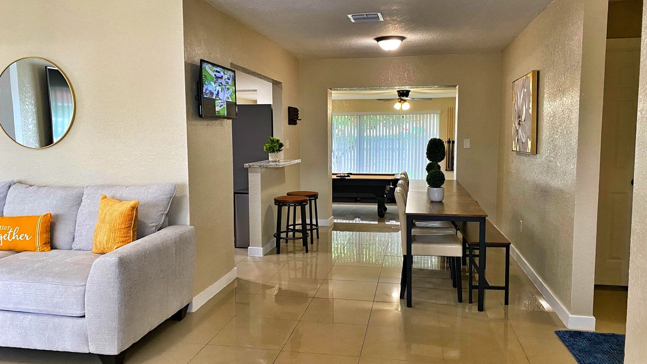 Photo of Bedroom in Miami Gardens