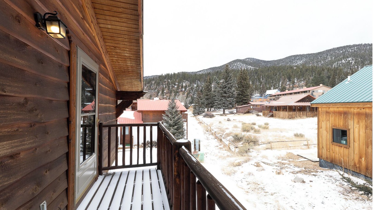 Photo of Patio Balcony in Red River