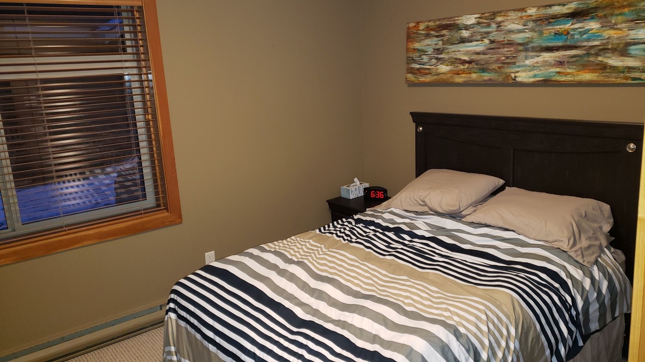 Photo of Bedroom in Snow Pine Estates