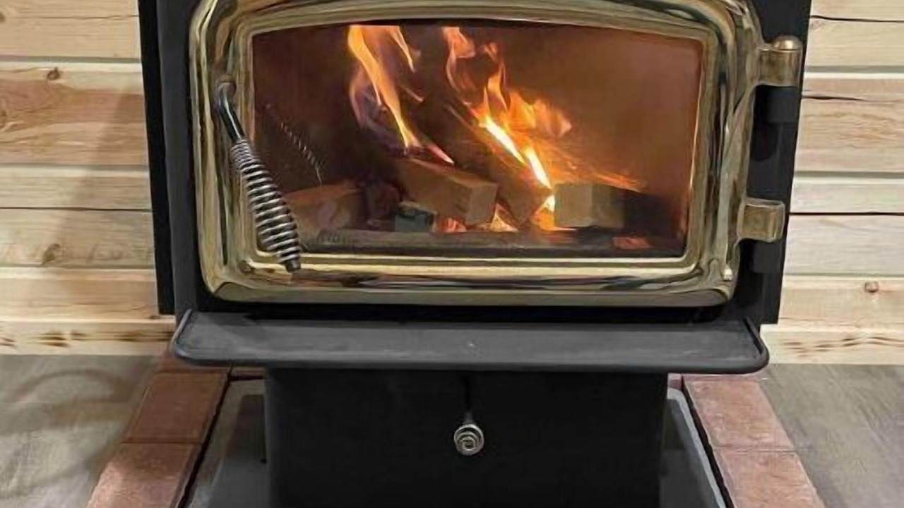 Photo of Livingroom in Central Alberta