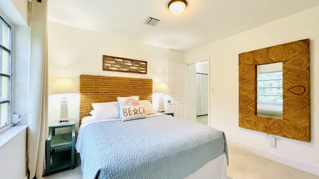 Photo of Bedroom in Dolphin Isles