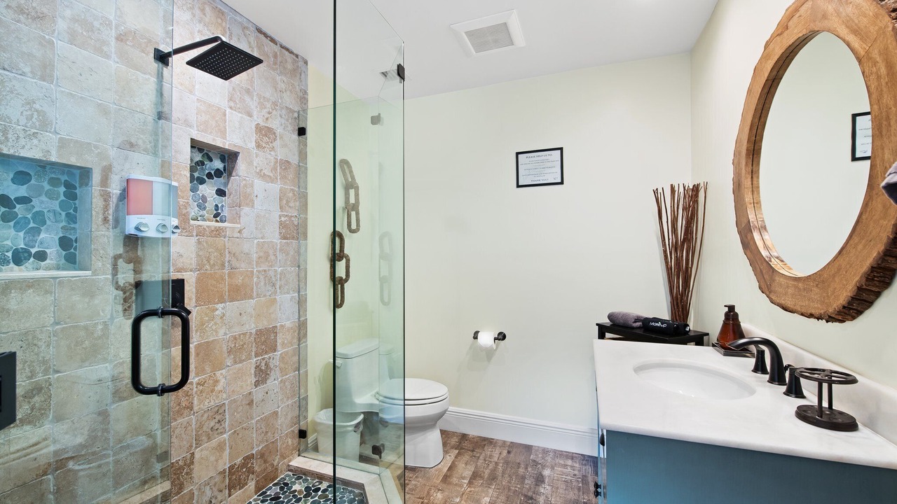 Photo of Bathroom in Pompano Isles