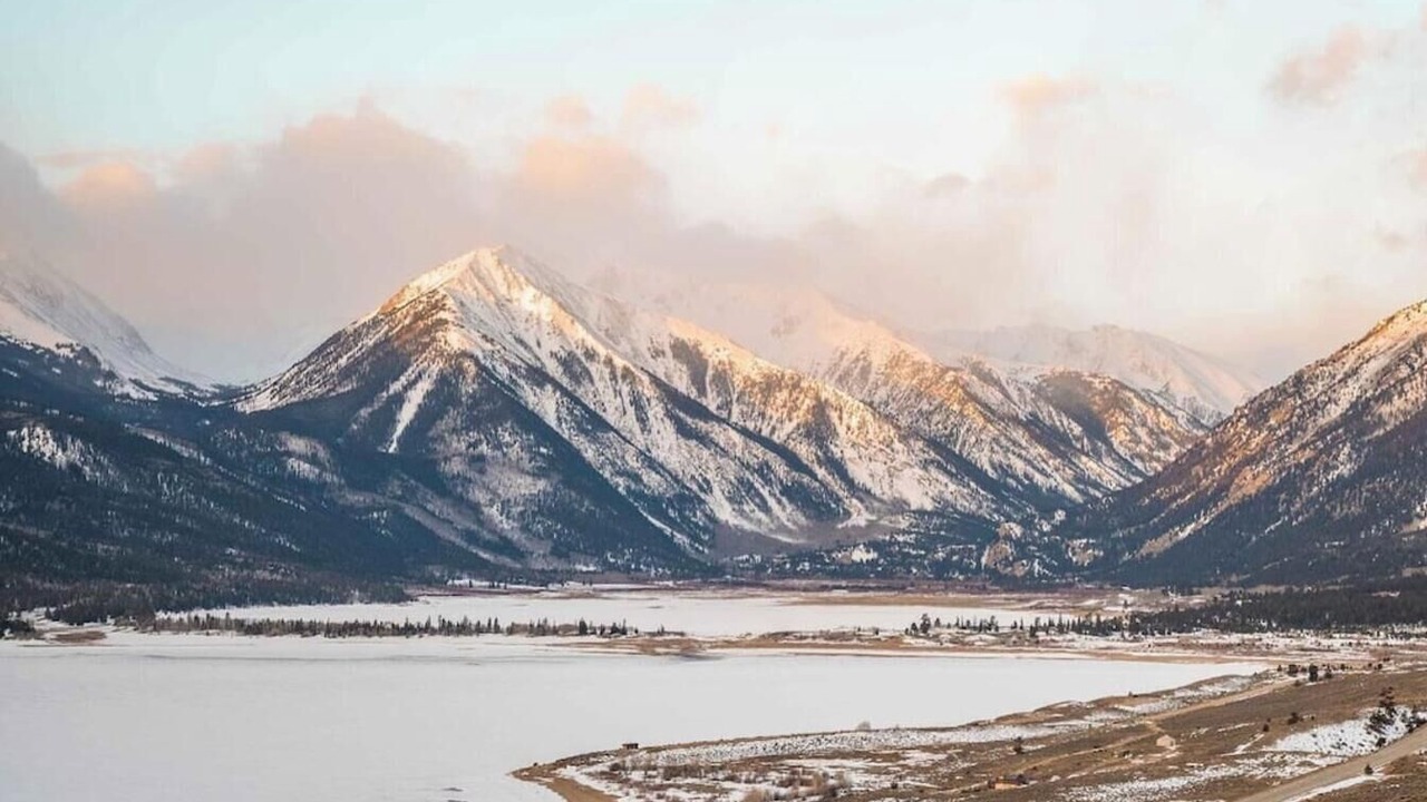 Photo of Others in Twin Lakes