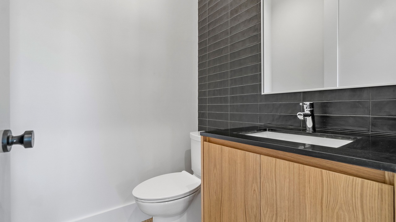 Photo of Bathroom in Garden Isles