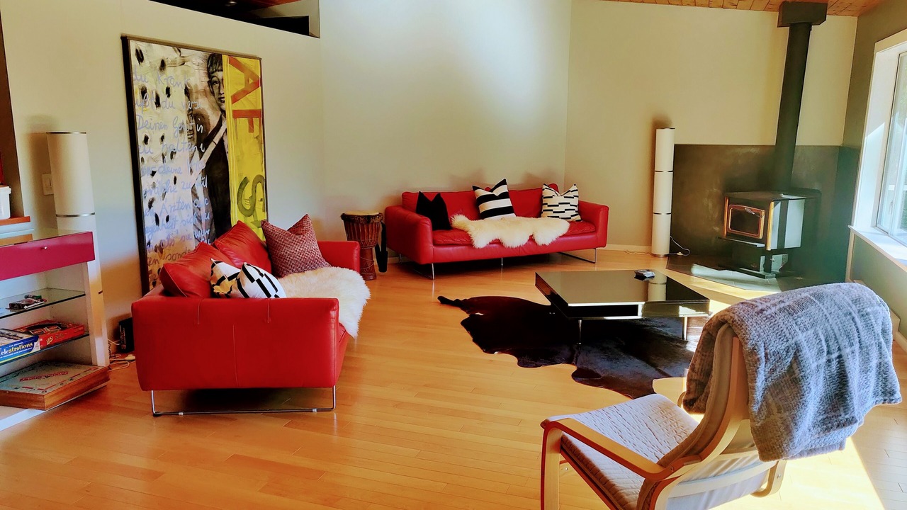 Photo of Livingroom in Salt Spring Island