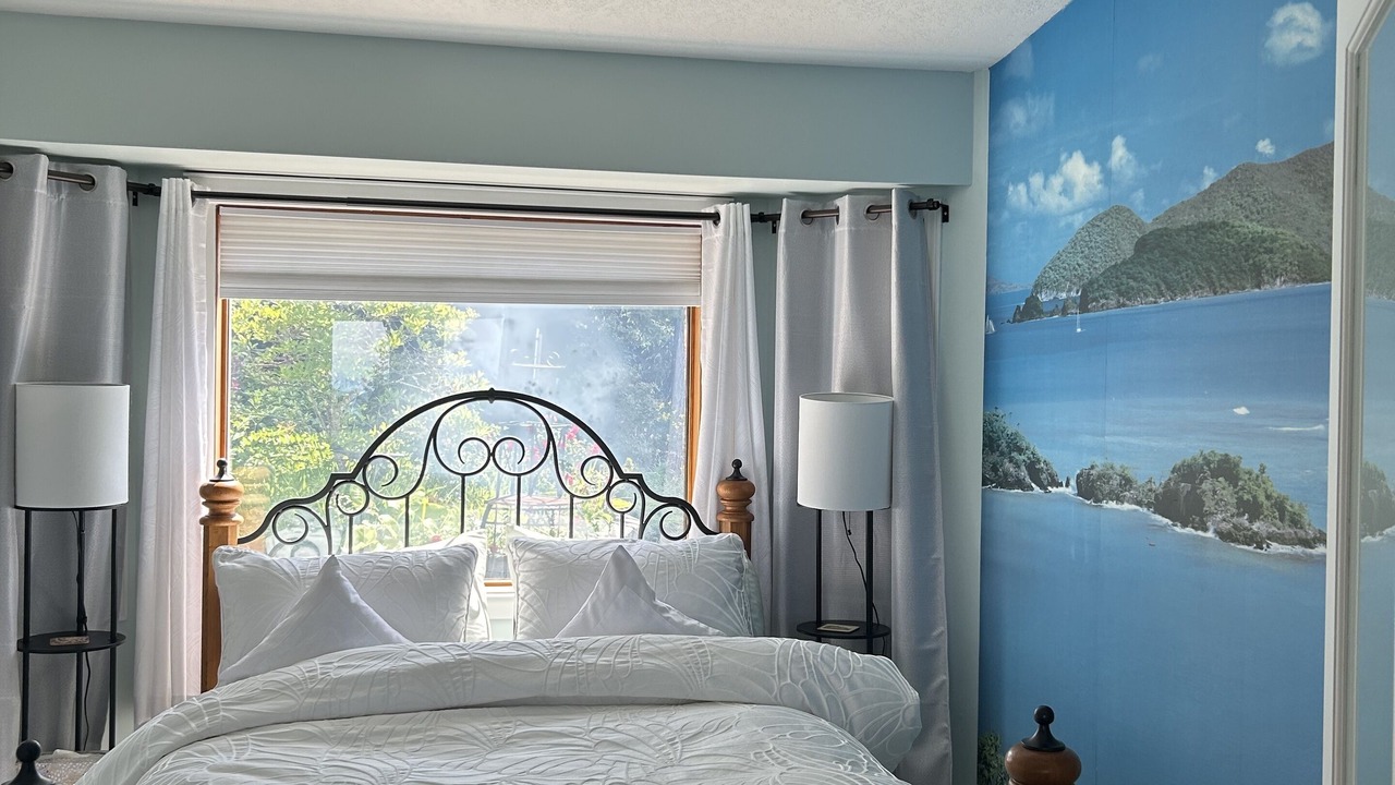 Photo of Bedroom in Salt Spring Island