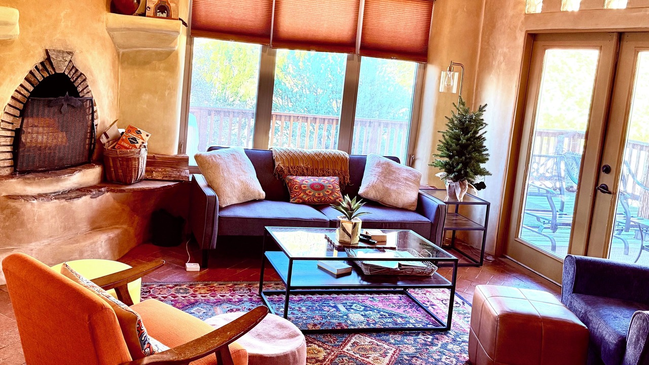 Photo of Livingroom in Jemez Springs