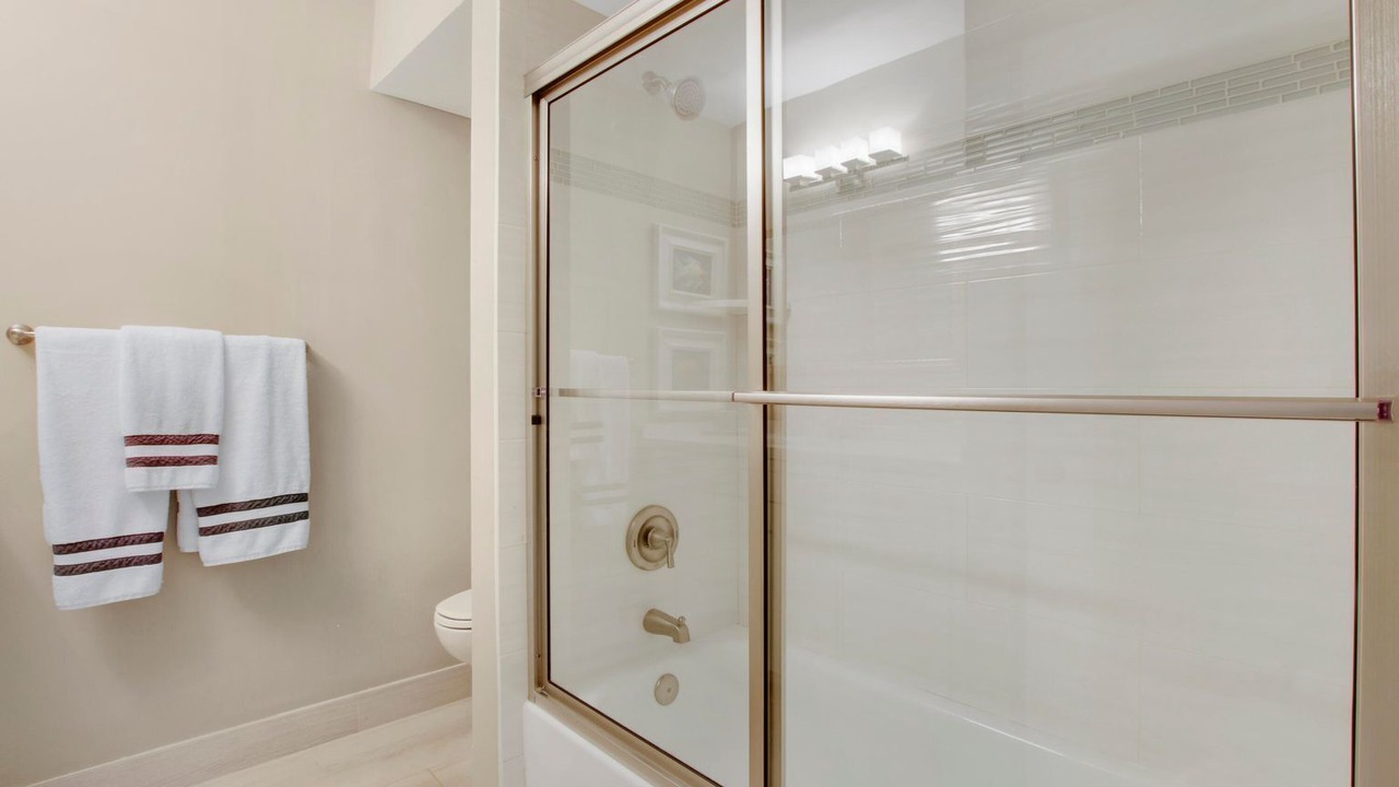 Photo of Bathroom in Hunt Club