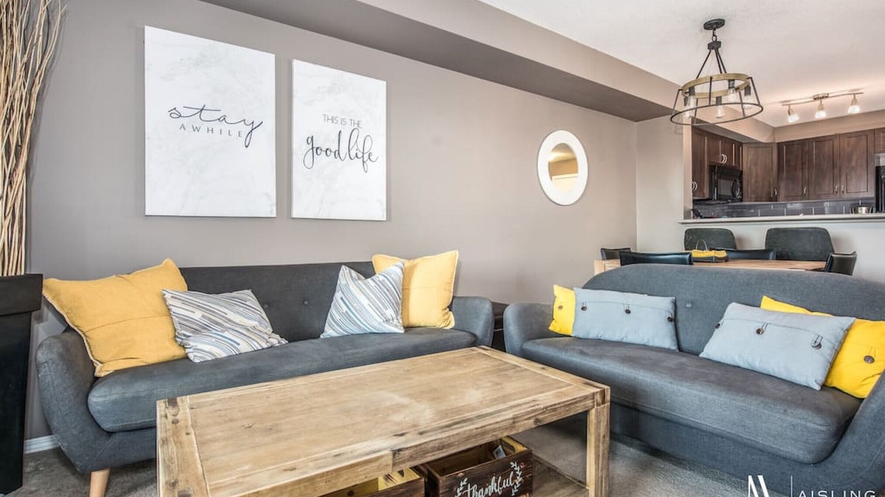 Photo of Livingroom in East Kootenay