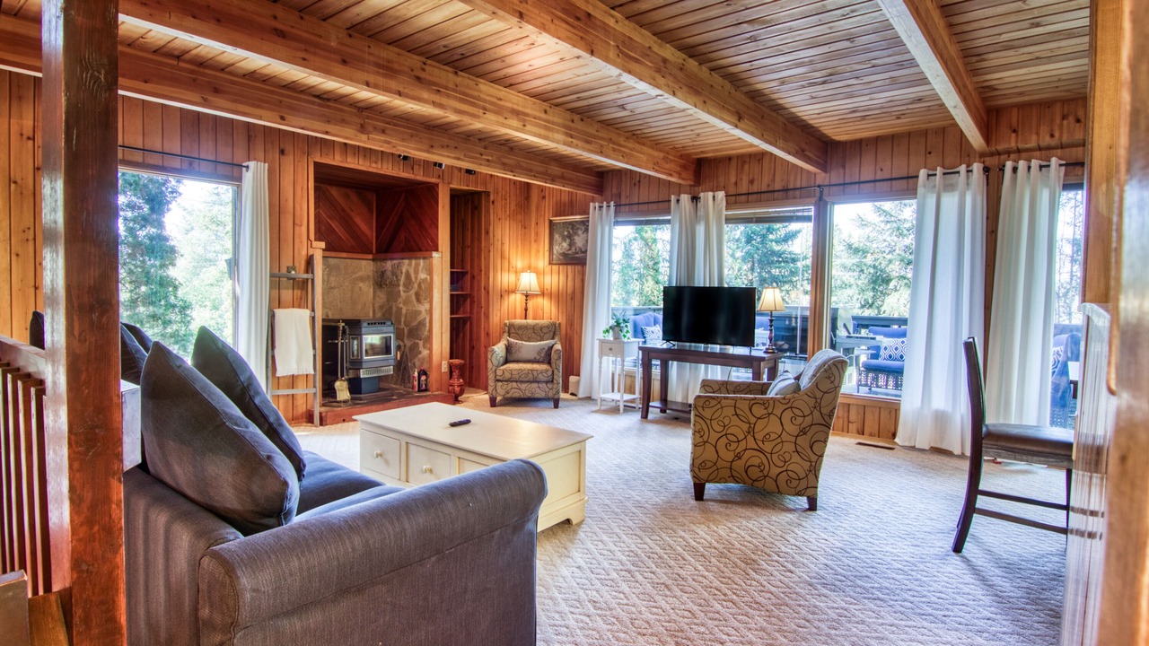 Photo of Livingroom in Forest Ridge Estates