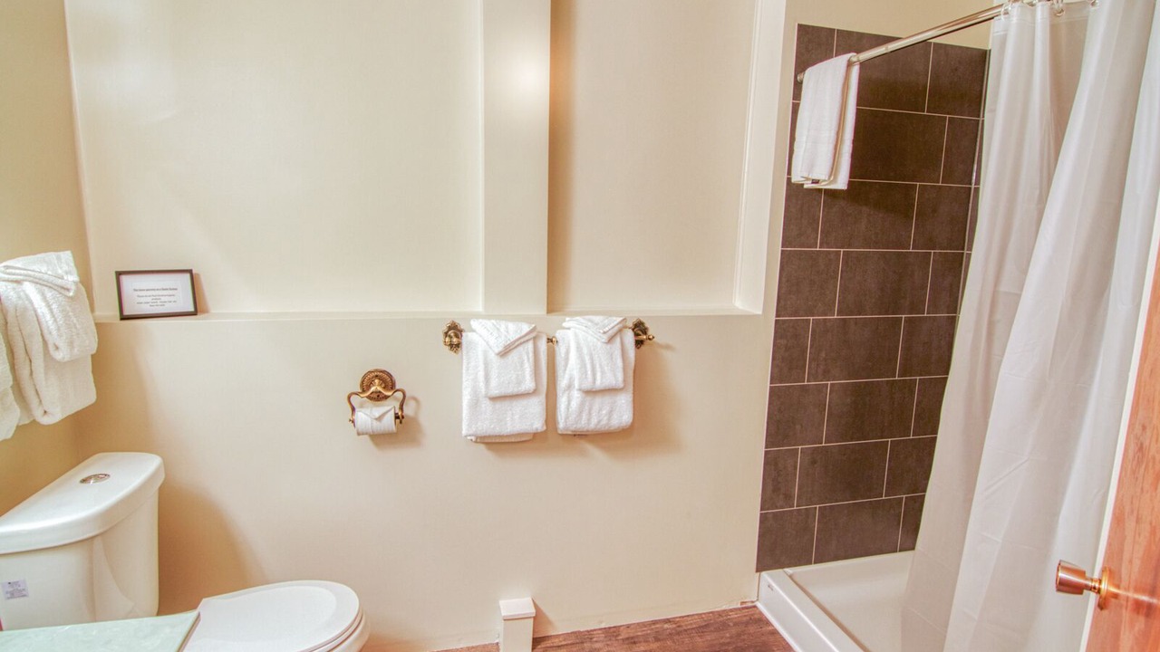 Photo of Bathroom in Forest Ridge Estates
