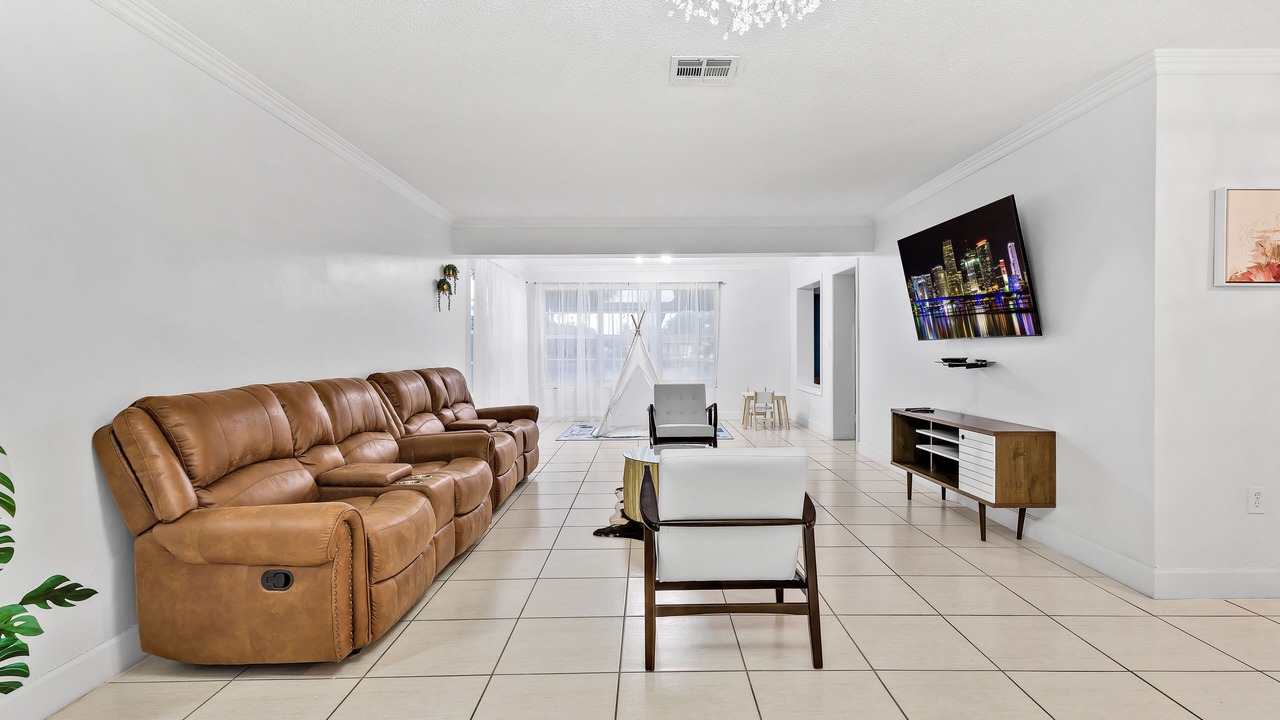 Photo of Livingroom in Pembroke Pines