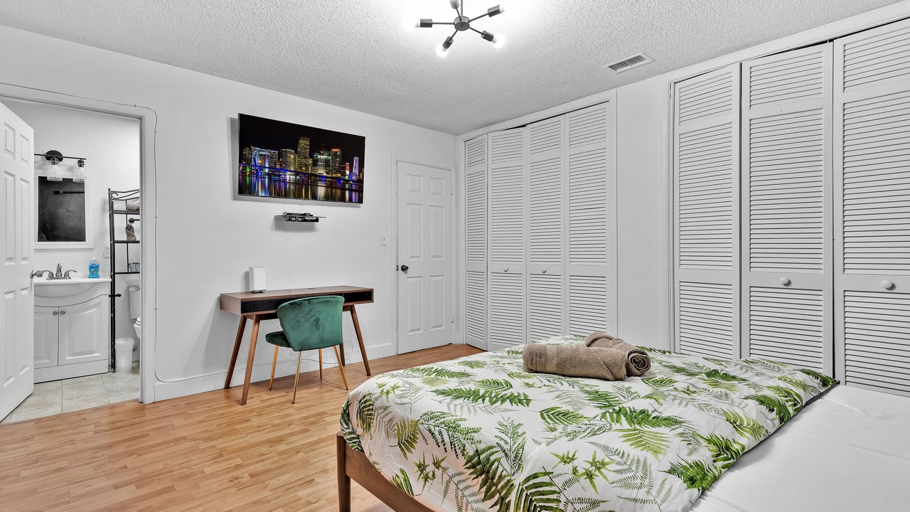 Photo of Bedroom in Pembroke Pines