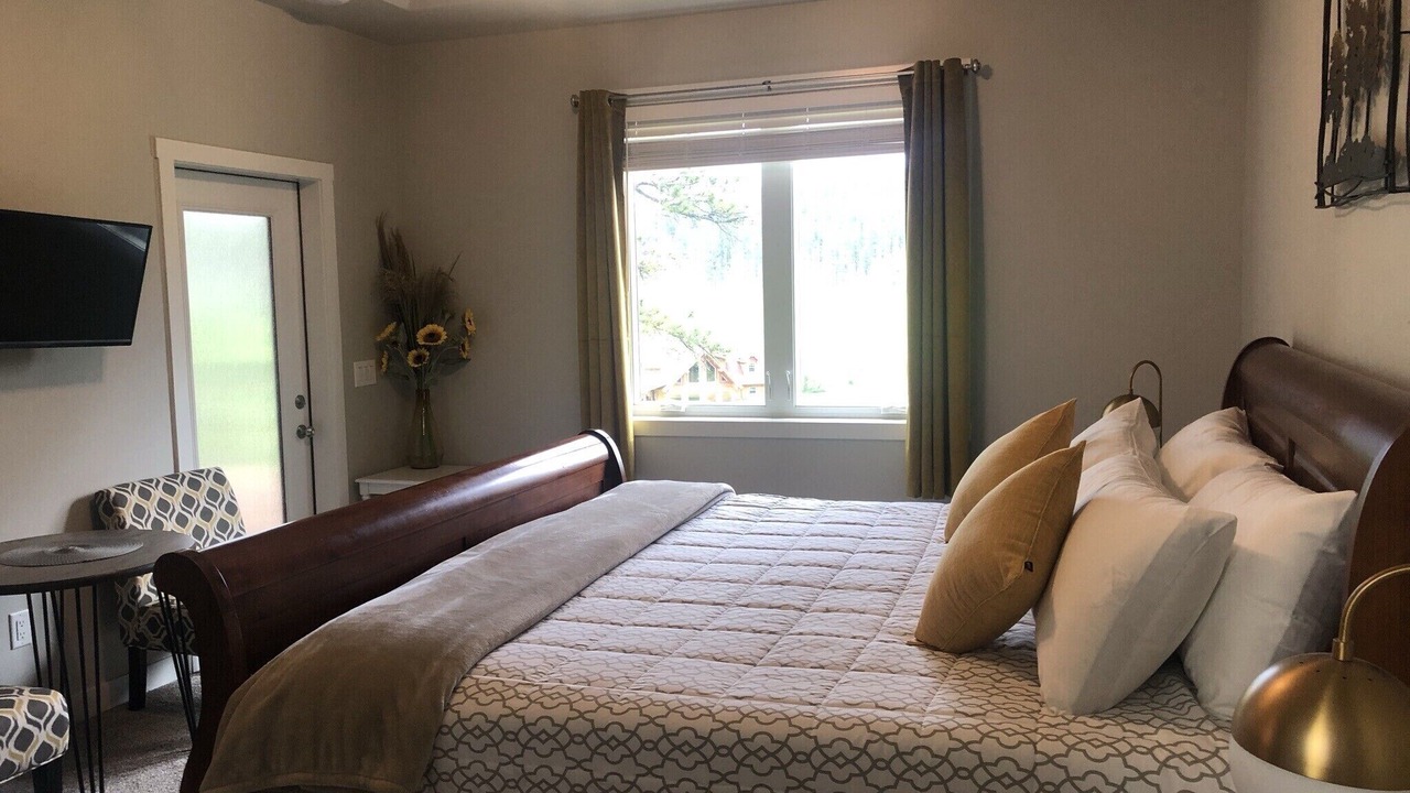 Photo of Bedroom in Hill City