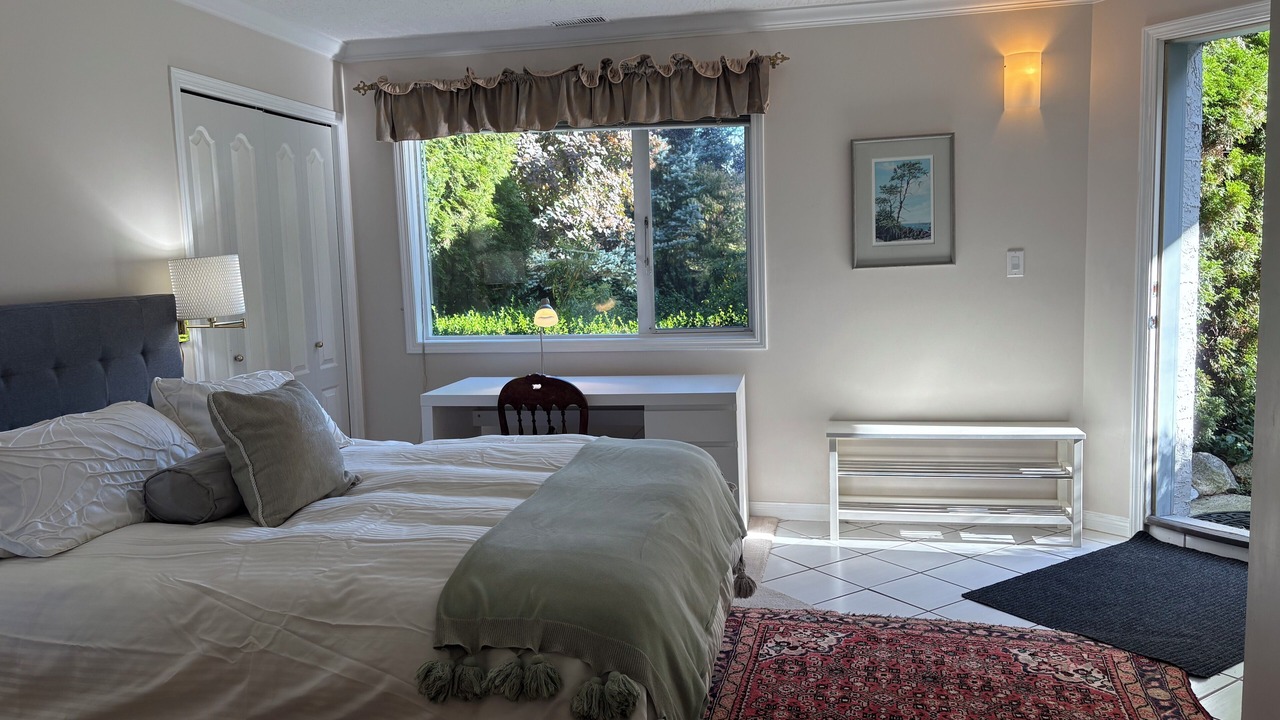 Photo of Bedroom in Cobble Hill