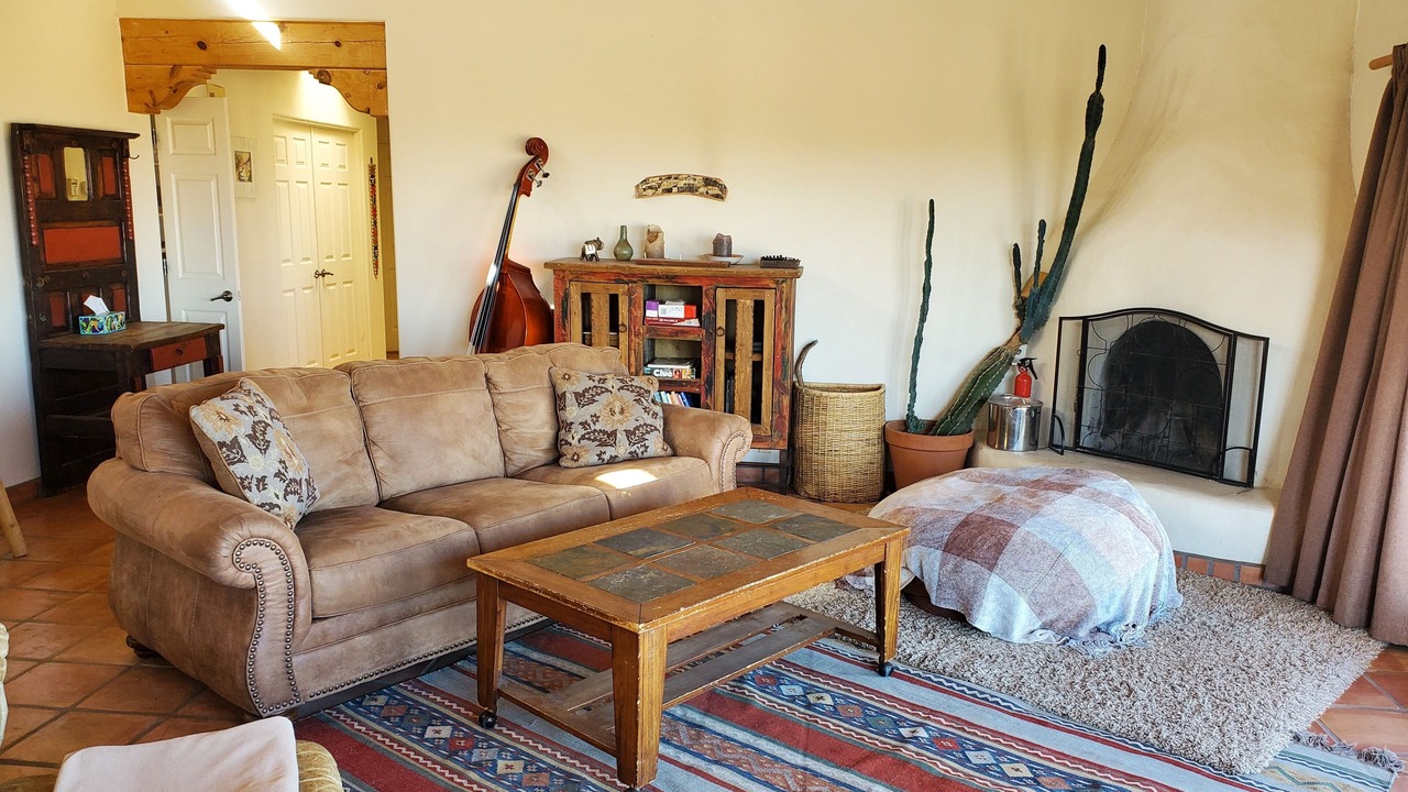 Photo of Livingroom in Placitas
