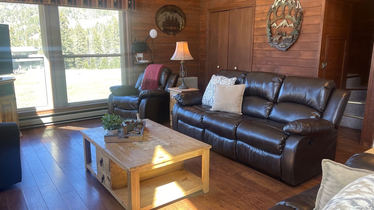 Photo of Bedroom in Red River