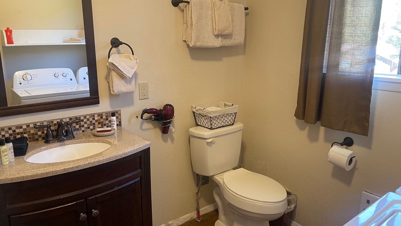 Photo of Bathroom in Red River