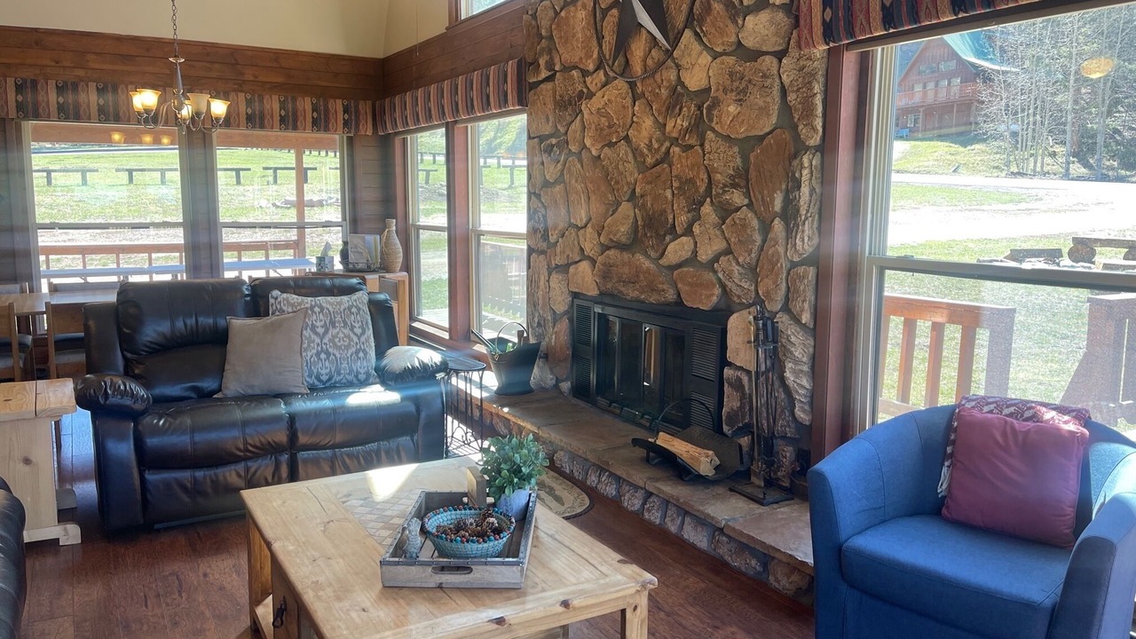 Photo of Bedroom in Red River
