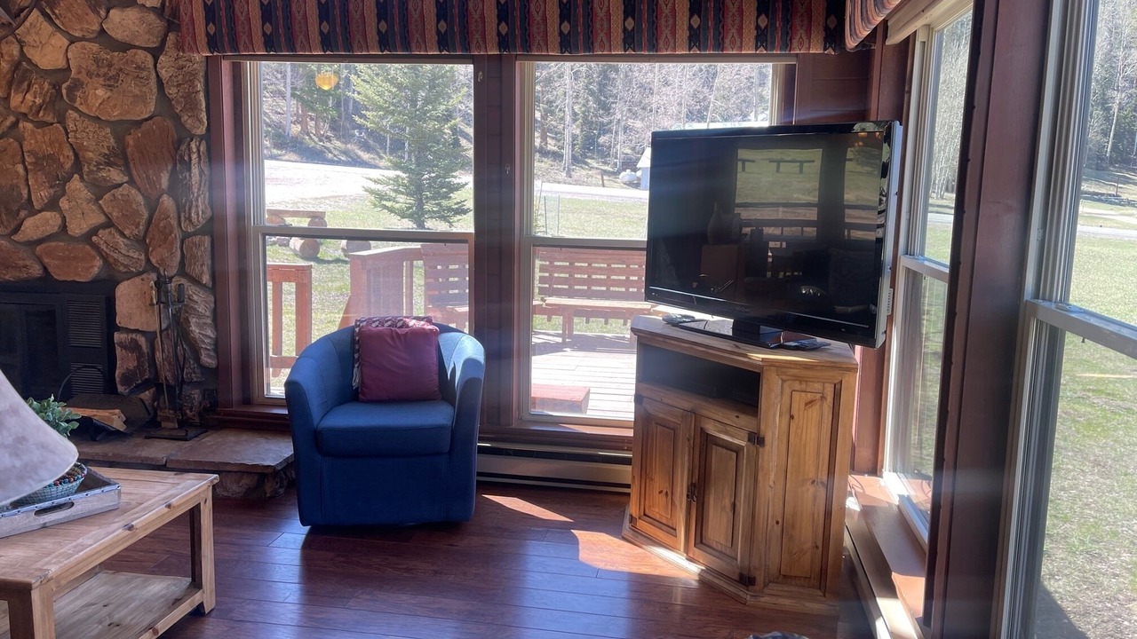 Photo of Bedroom in Red River