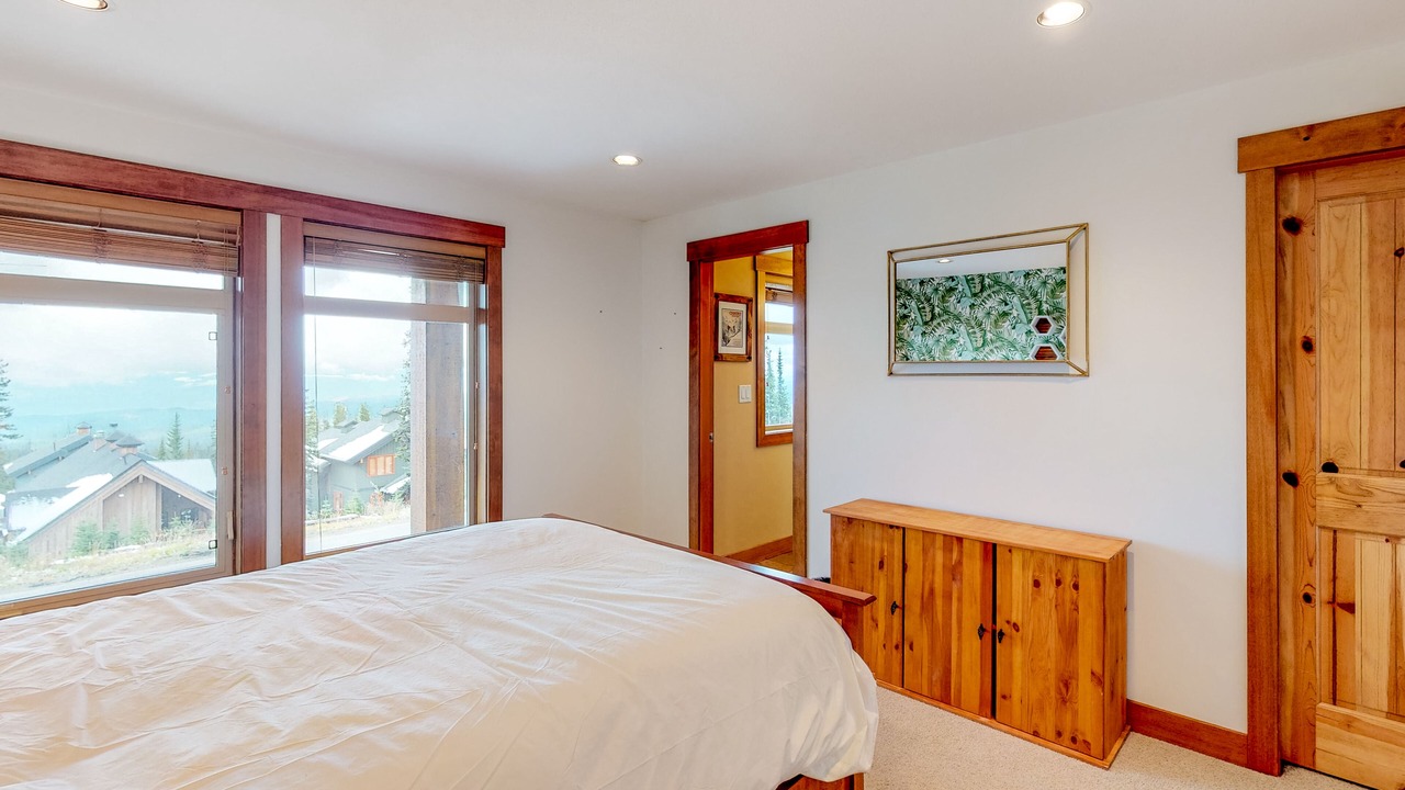 Photo of Bedroom in Big White Ski Resort