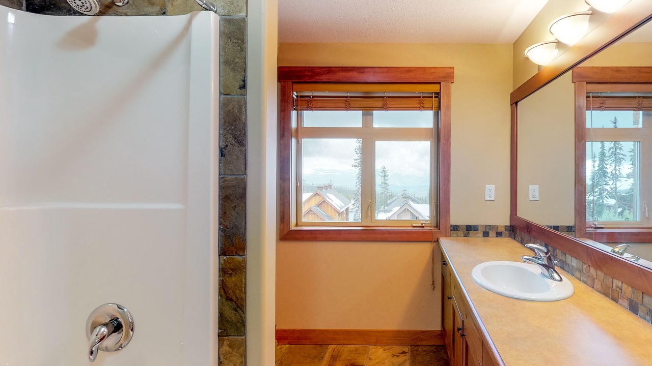 Photo of Bathroom in Big White Ski Resort