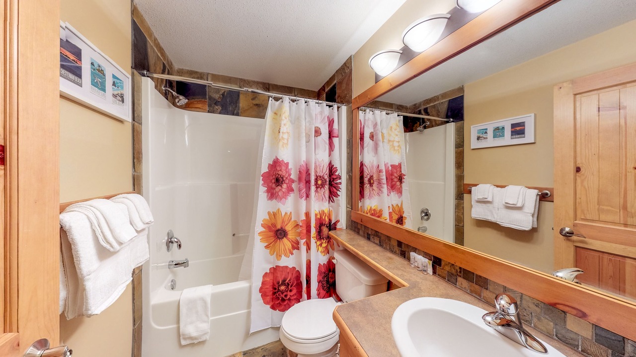 Photo of Bathroom in Big White Ski Resort